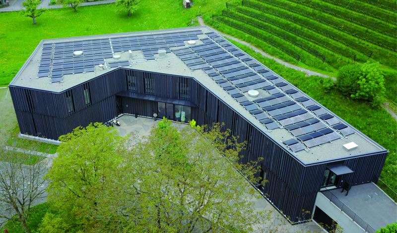 PV-Anlage auf dem Dach der Bibliothek