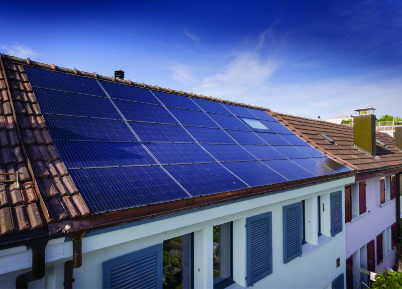 Die 5.0 kW starke PV-Anlage erzeugt jährlich rund  5’850 kWh.
