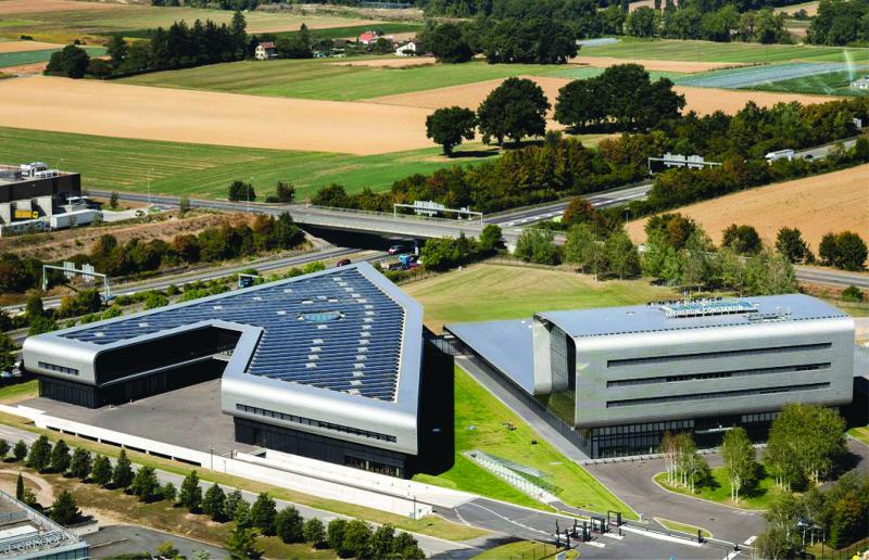 Das in einer V-Form erstellte Industriegebäude der Uhrenfabrik Vacheron Constantin. 